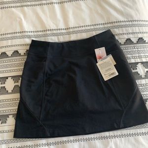 Athleta Excursion Skort, Black, Size Medium, NWT